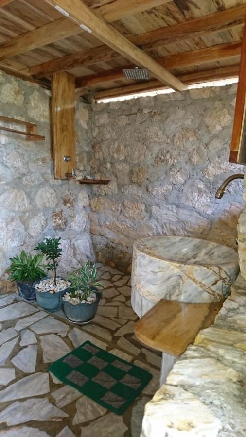 Alad Tinaoog Beach Resort מראה חיצוני תמונה